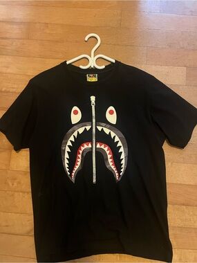 A bathing ape shark tee rare colour way